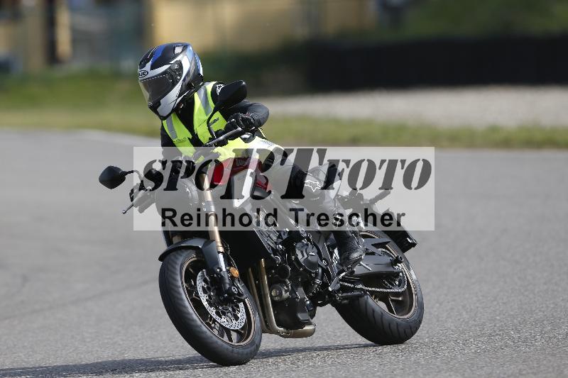 /Archiv-2024/17 01.05.2024 Speer Racing ADR/Schnuppertraining